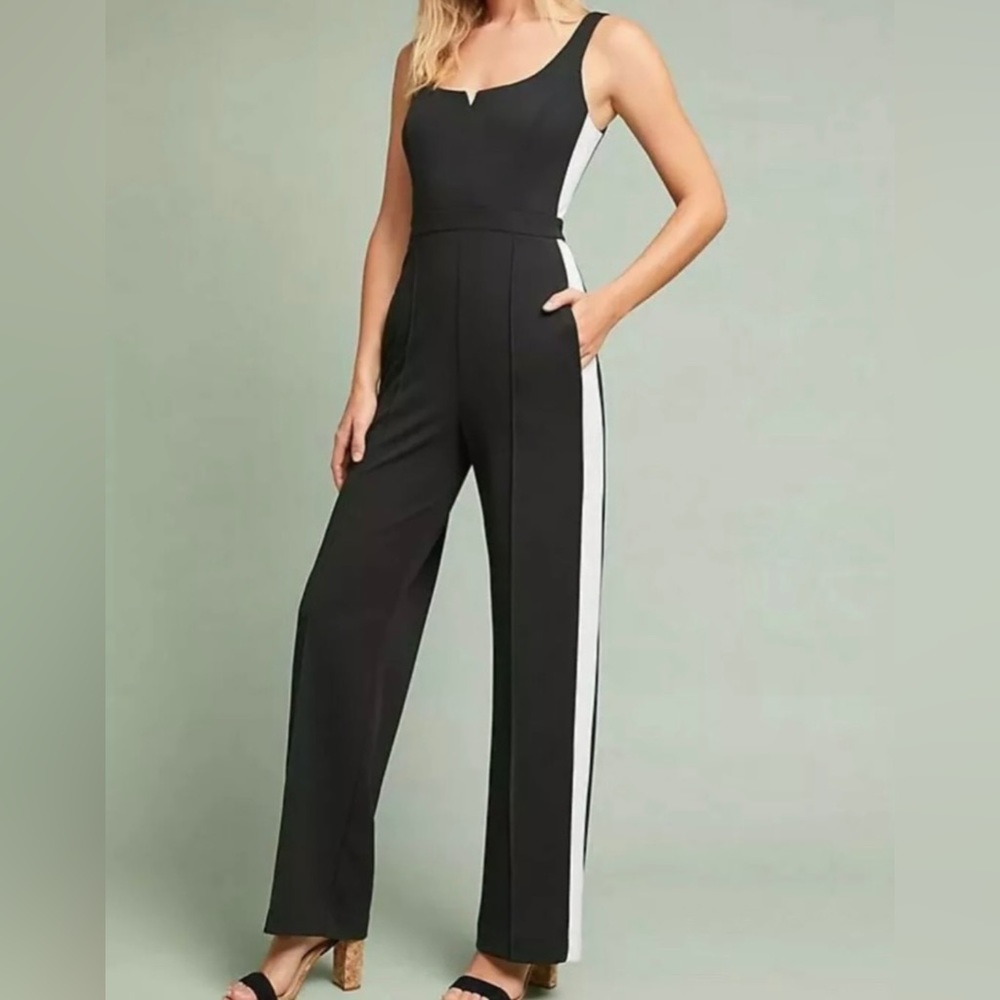 Donna Morgan jumpsuit w/contrasting side panels Sz 4 NWOT